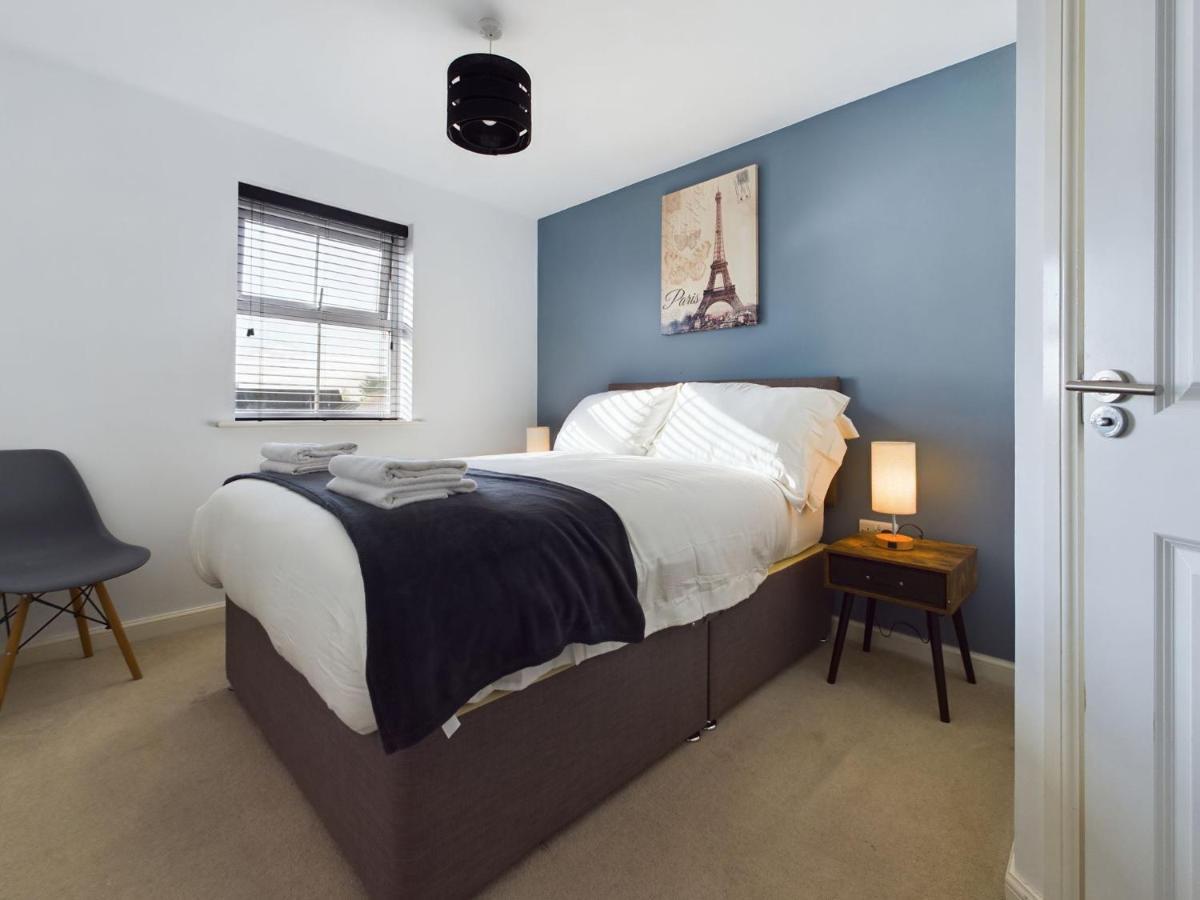 247 Serviced Accommodation In Stafford- 3Br Townhouse Экстерьер фото